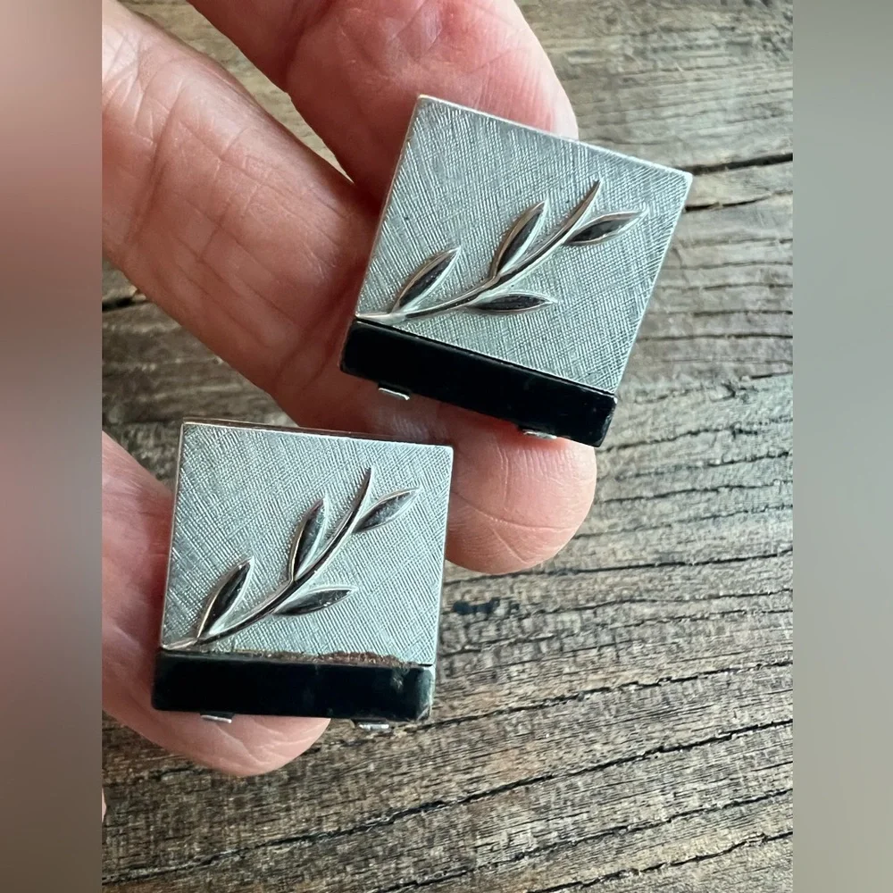 Silver Square Leaf Motif Cufflinks